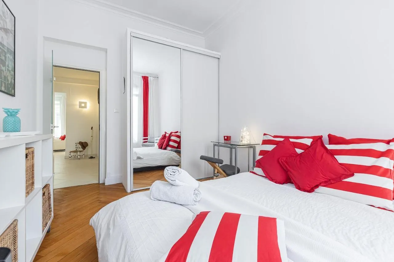 Feel Home - Grimaldi Nice